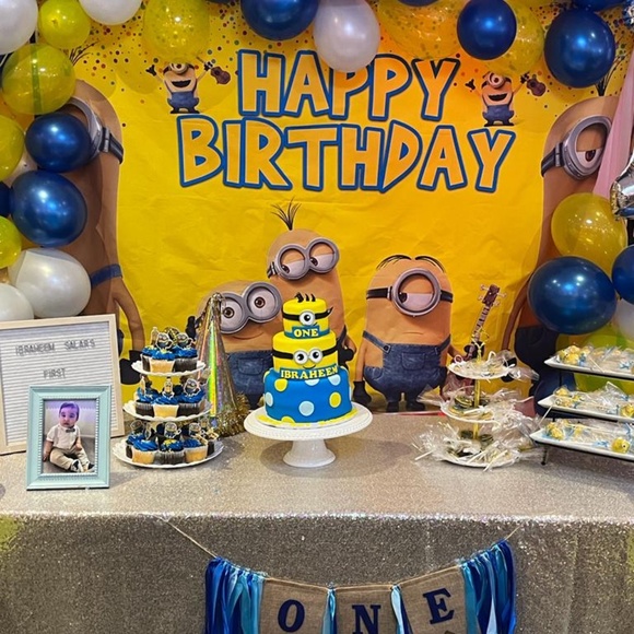 Minion background - Picture 2 of 3